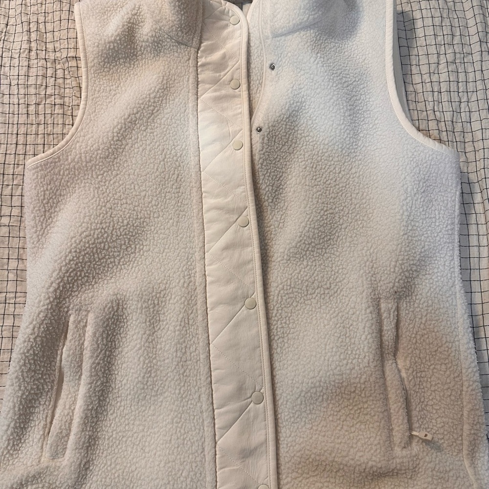 Talbots White Fleece Vest with Stand-Up Collar